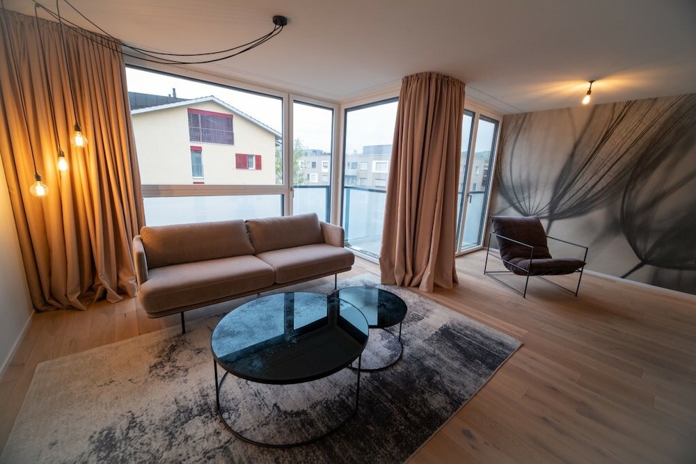 Фото Gubelhof Suites