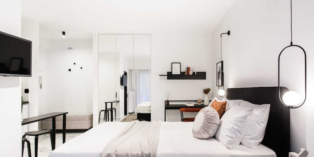 Фото Black & White Studio Lycabettus Hill