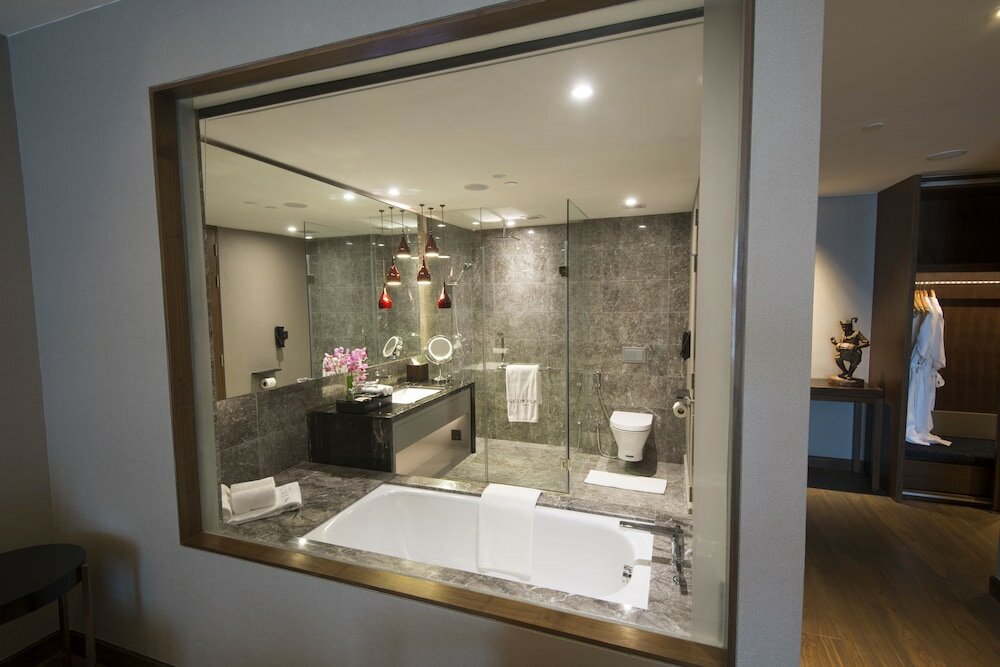 Фото Sedona Hotel Inya Wing