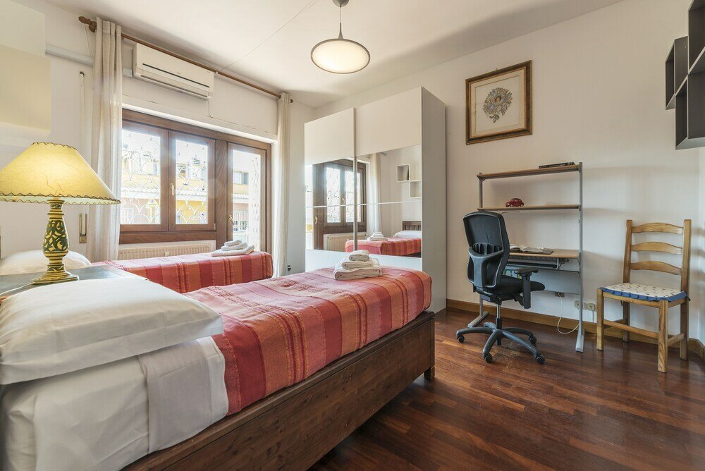 Фото Portaportese Wooden Flat