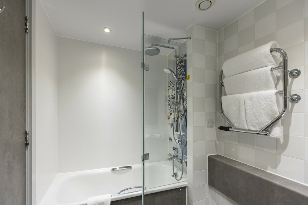 Фото Holiday Inn Milton Keynes - Central, an Ihg Hotel