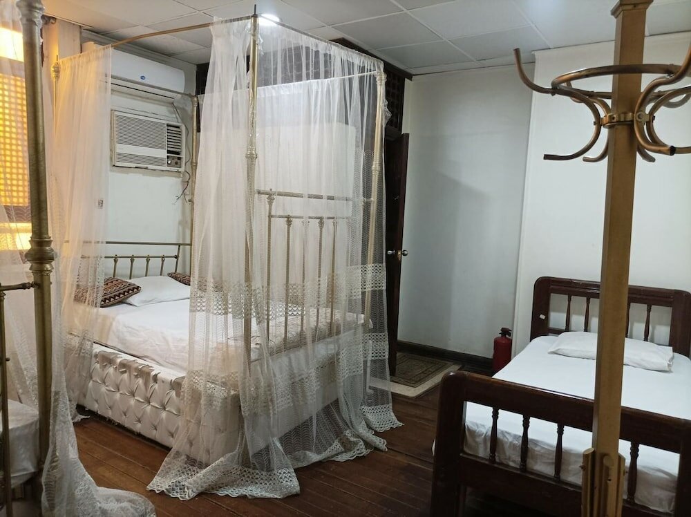 Фото Kings Palace Inn Hostel