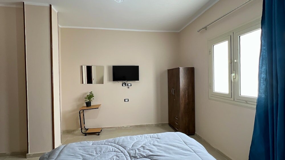 Фото Pyramids Road Guest House