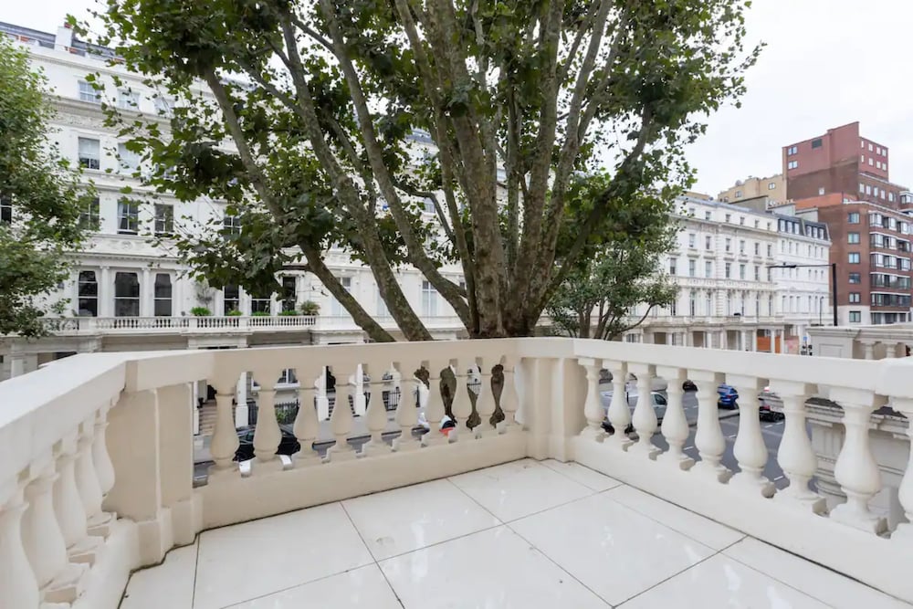 Фото Contemporary 2 Bedroom Flat W/balcony - Bayswater!