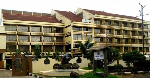 Гостиница Bontana Hotel в Накуру