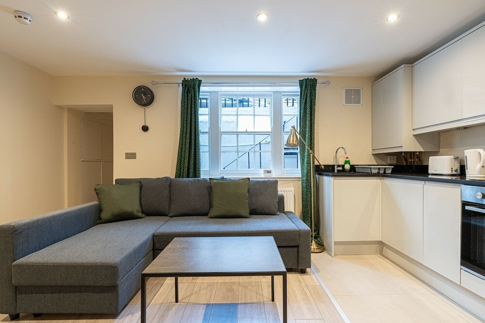 Фото Cozy 1 Bedroom Flats in Paddington