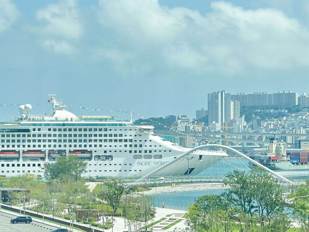 Фото Brown Suites Busan