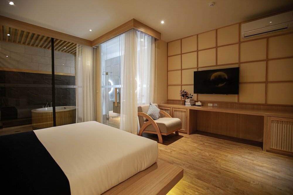 Фото The Arch Phuket Hotel