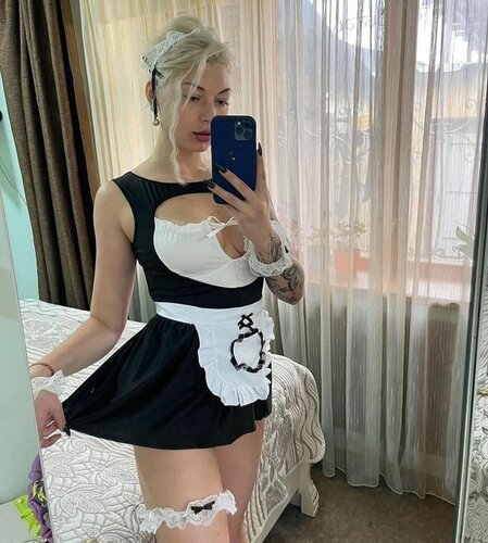 Мен бірінші рет ескі бастығымның мысығын жаладым.