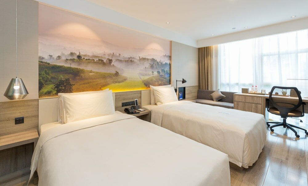 Фото Atour Hotel Hongyadong Riverside Chongqing