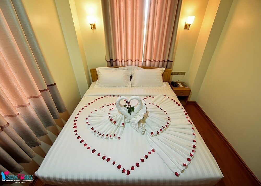 Фото Hotel Homey Mandalay