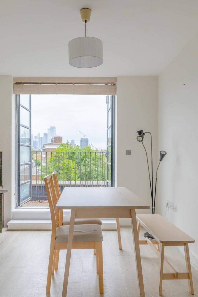Фото Serene 1bd Canal-side Flat w Terrace - Haggerston