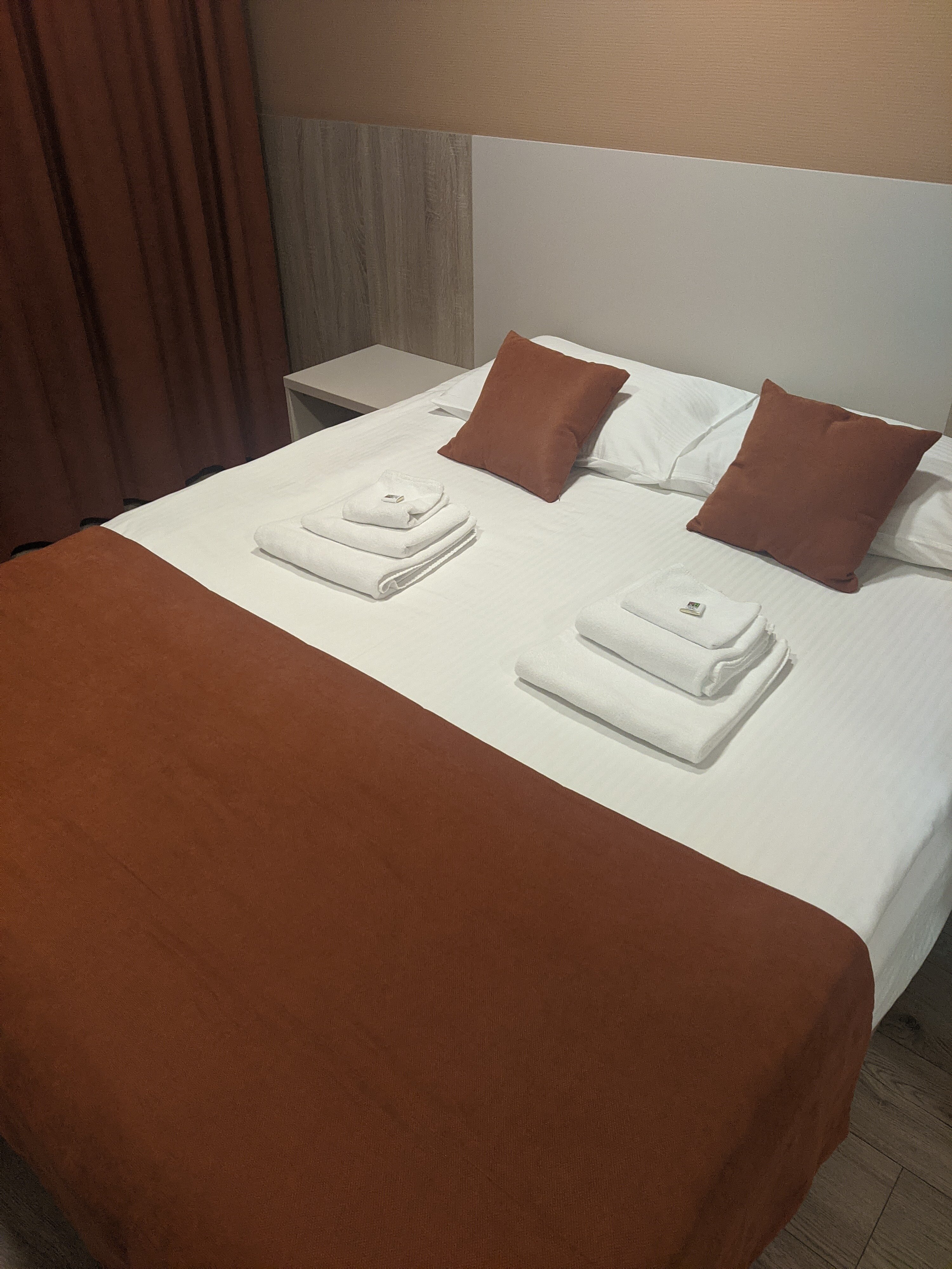 Фото Rooms & Breakfast