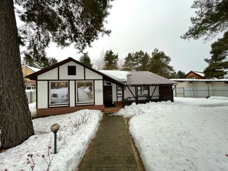 Фото Дом под соснами