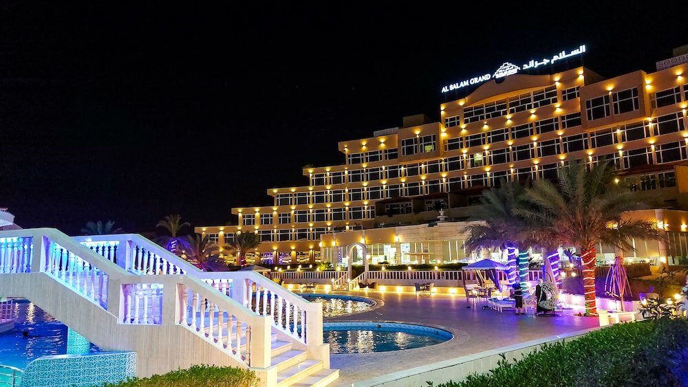 Фото Al Salam Grand Hotel & Resort