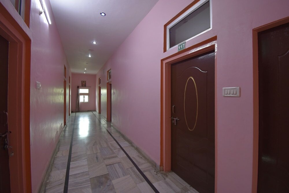 Фото Oyo 47389 Hotel Sun N Star