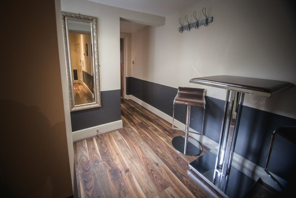 Фото 50 Bootham Crescent