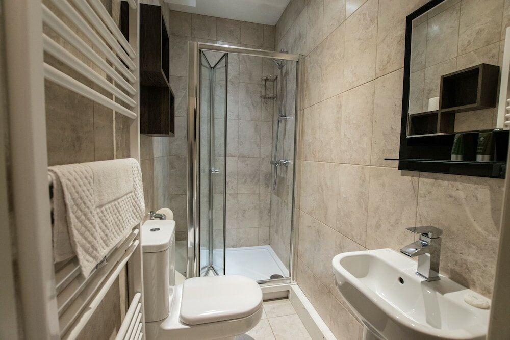 Фото 50 Bootham Crescent