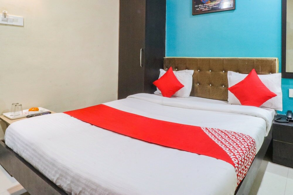 Фото Oyo 47586 J J Residency