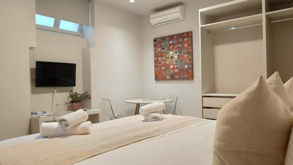 Фото Sophisticated Apartment in Syntagma by Ghh