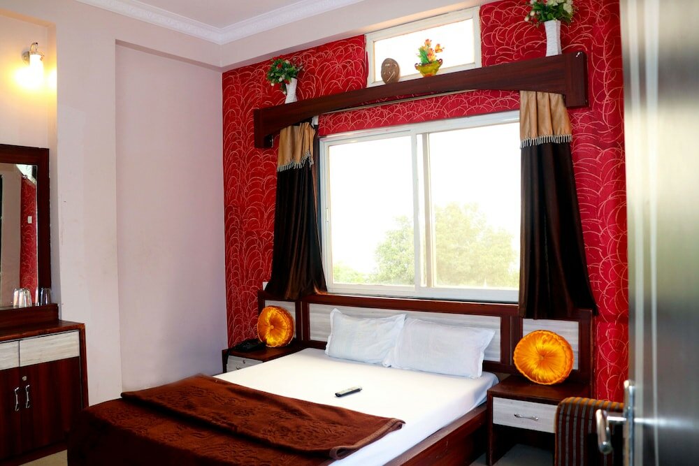 Фото Hotel Raj Palace