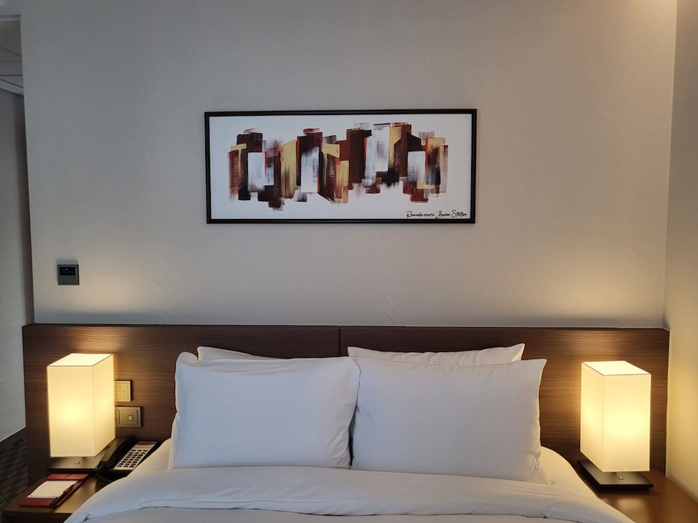 Фото Ramada Encore by Wyndham Busan Station