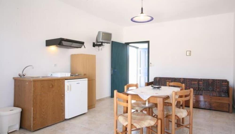 Фото Morfeas Hotel