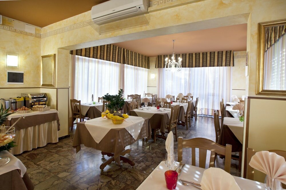 Фото Hotel Villa Bruna