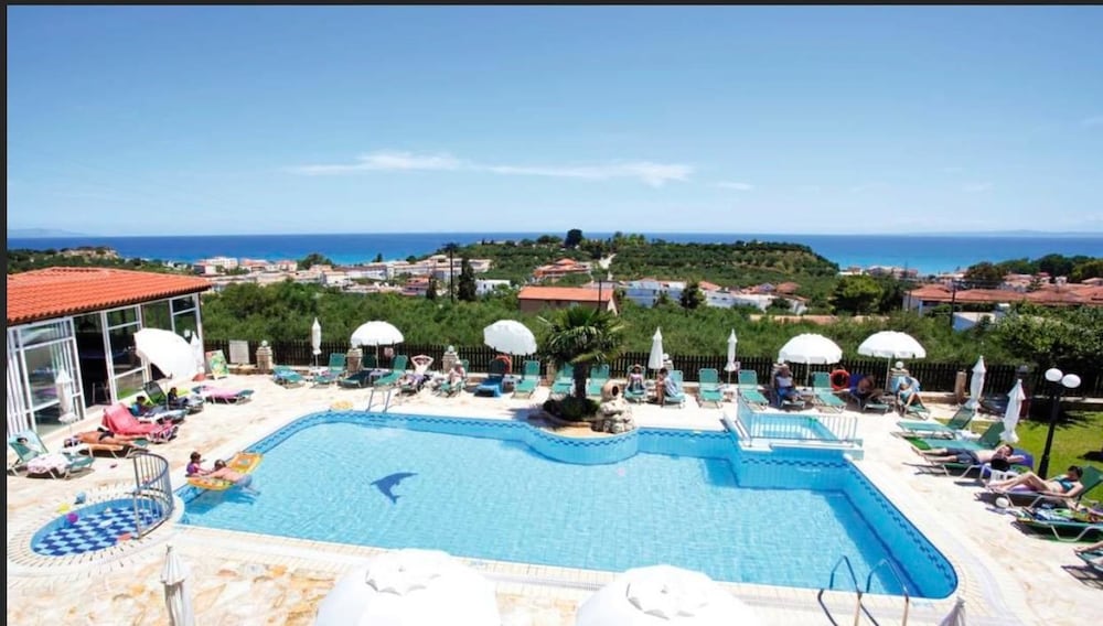 Фото Ariadne Apartments