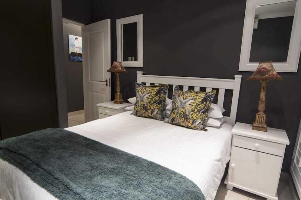 Фото 9 Sunrise Beach