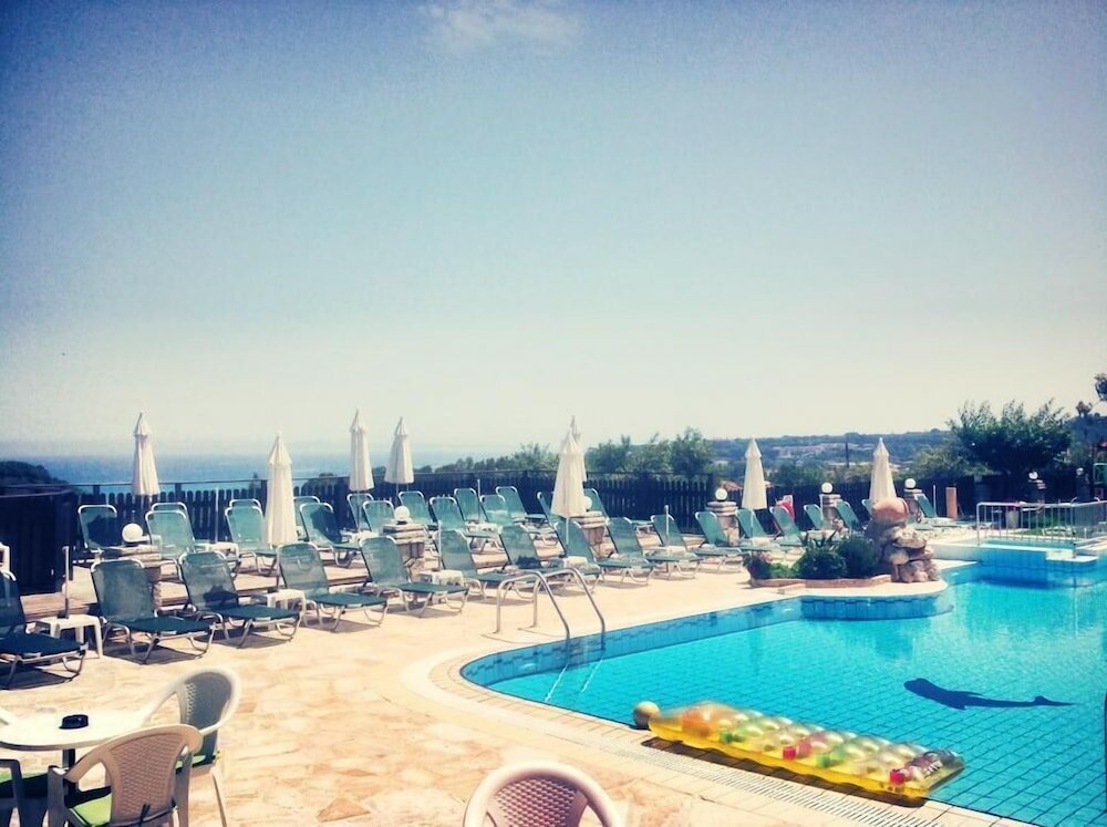 Фото Ariadne Apartments