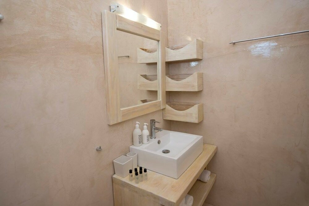 Фото Mykonian Studios