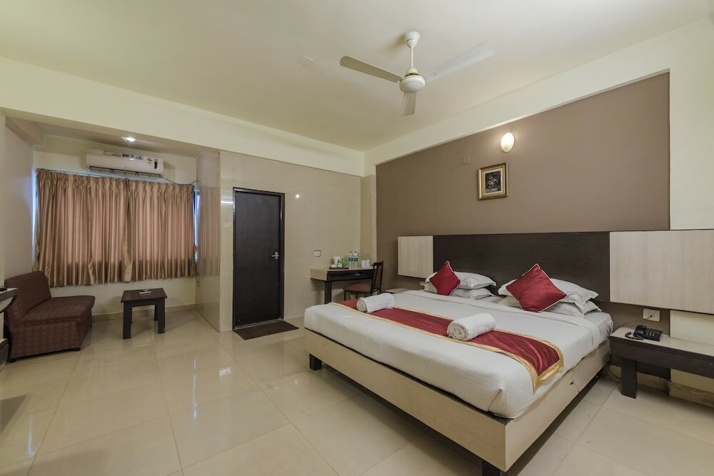 Фото Hotel Roopa