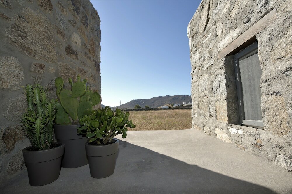 Фото Mykonian Studios