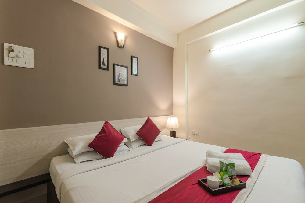 Фото Hotel Roopa