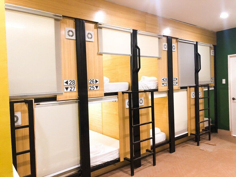 Фото Chiasti Capsule Hostel - Adults Only