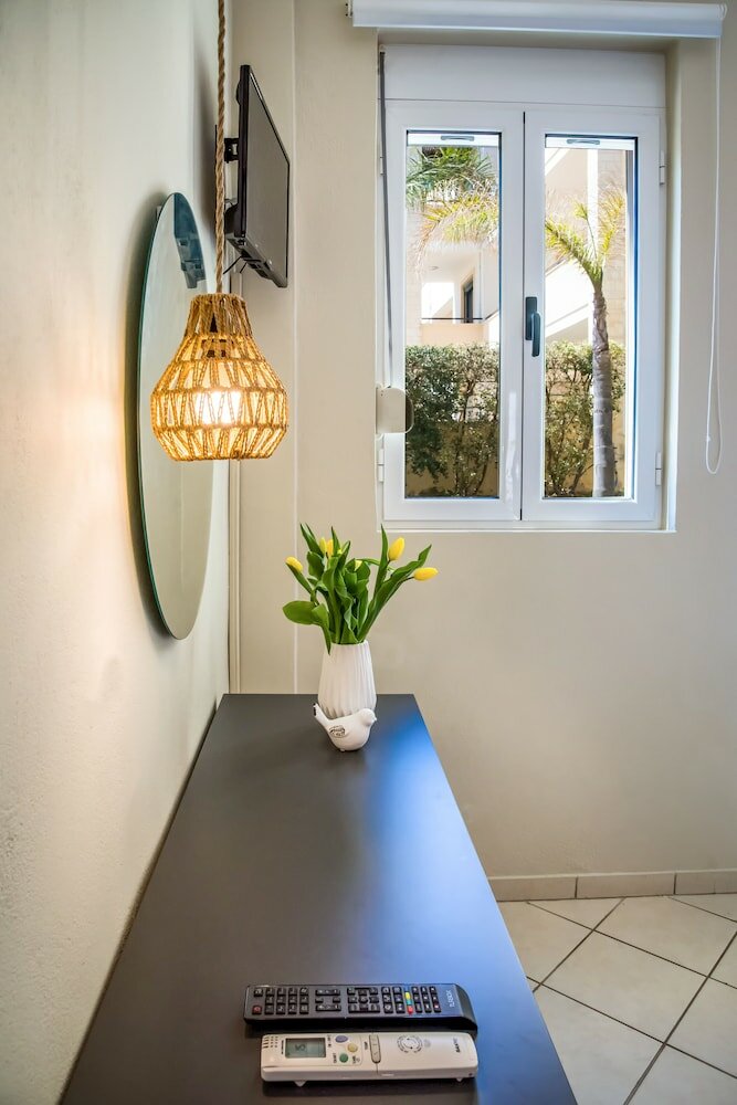 Фото Gianthea Studios and Apt