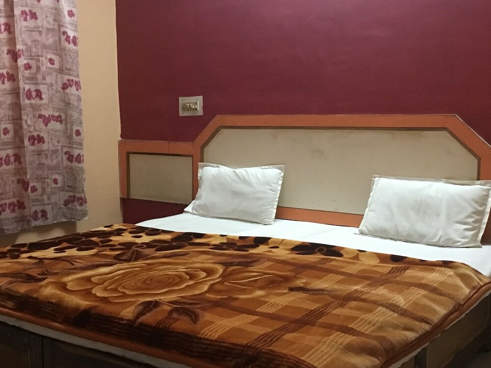 Фото Hotel White House