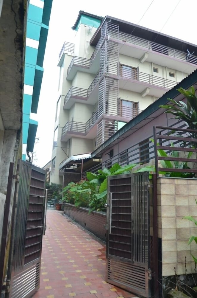 Фото Hotel City Plaza