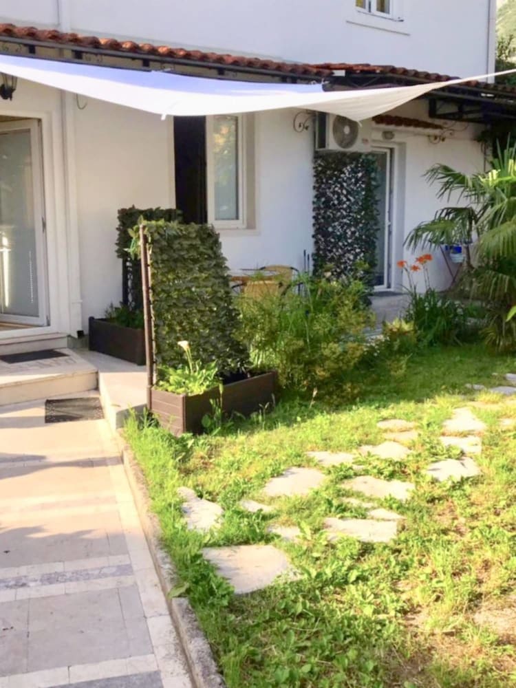 Фото Apartments Ivanišević