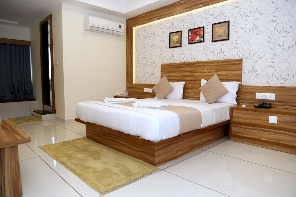 Фото Отель Shobhna Palace by Sky Stays