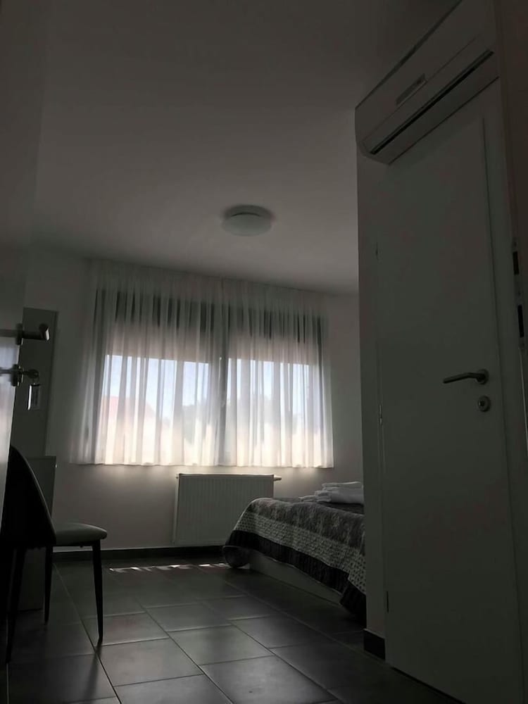 Фото Filipovic rent a car & apartments