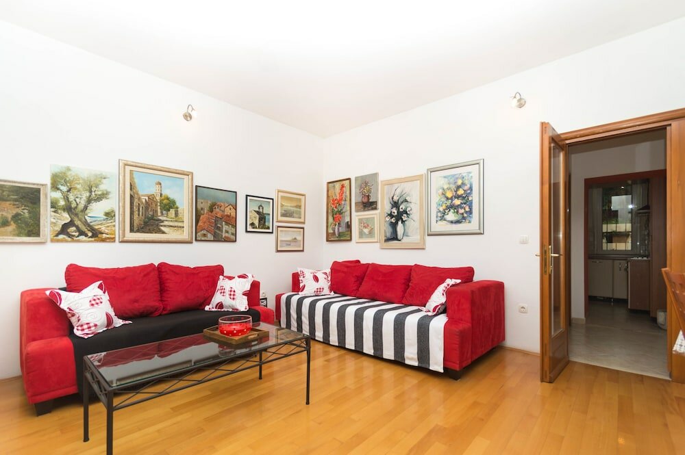 Фото Amazing Apartments near Center & Beaches