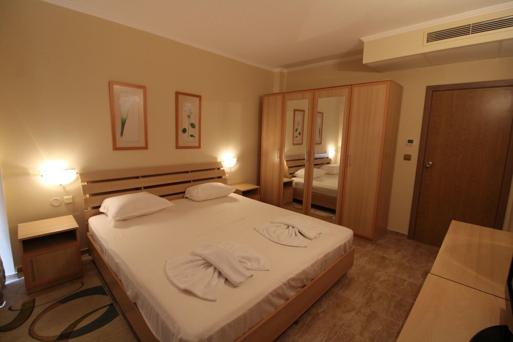 Фото Menada Andalusia Apartments