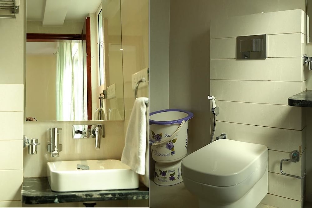 Фото The Shanti Plaza