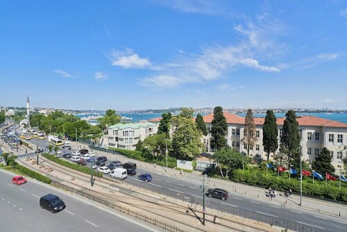 Гостиница Metropolitan Hotels Bosphorus в Бейоглу