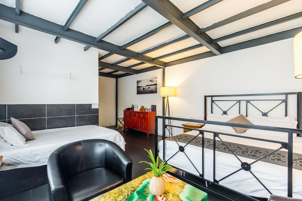 Фото Humble Inn Boutique Residence