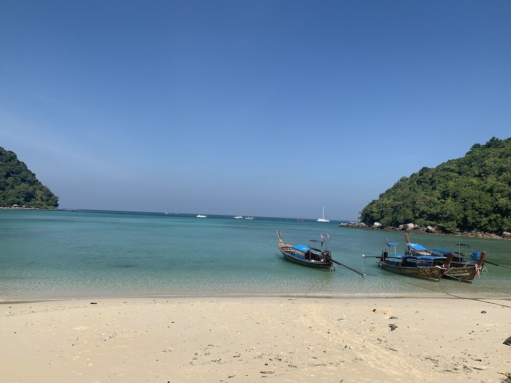 Фото Phi Phi Green Hill Resort