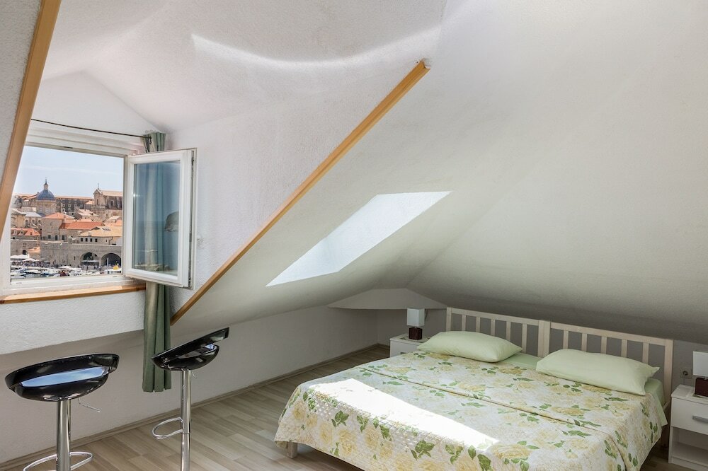 Фото Old Town Sunrise Apartments