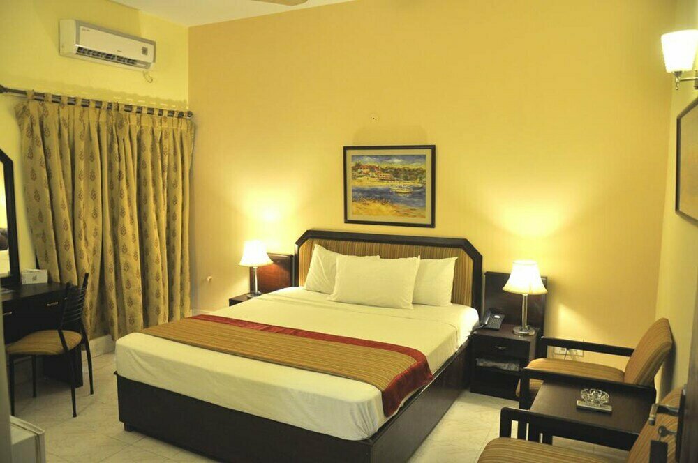 Hotel Herfa Inn Hotel, Lahore, photo